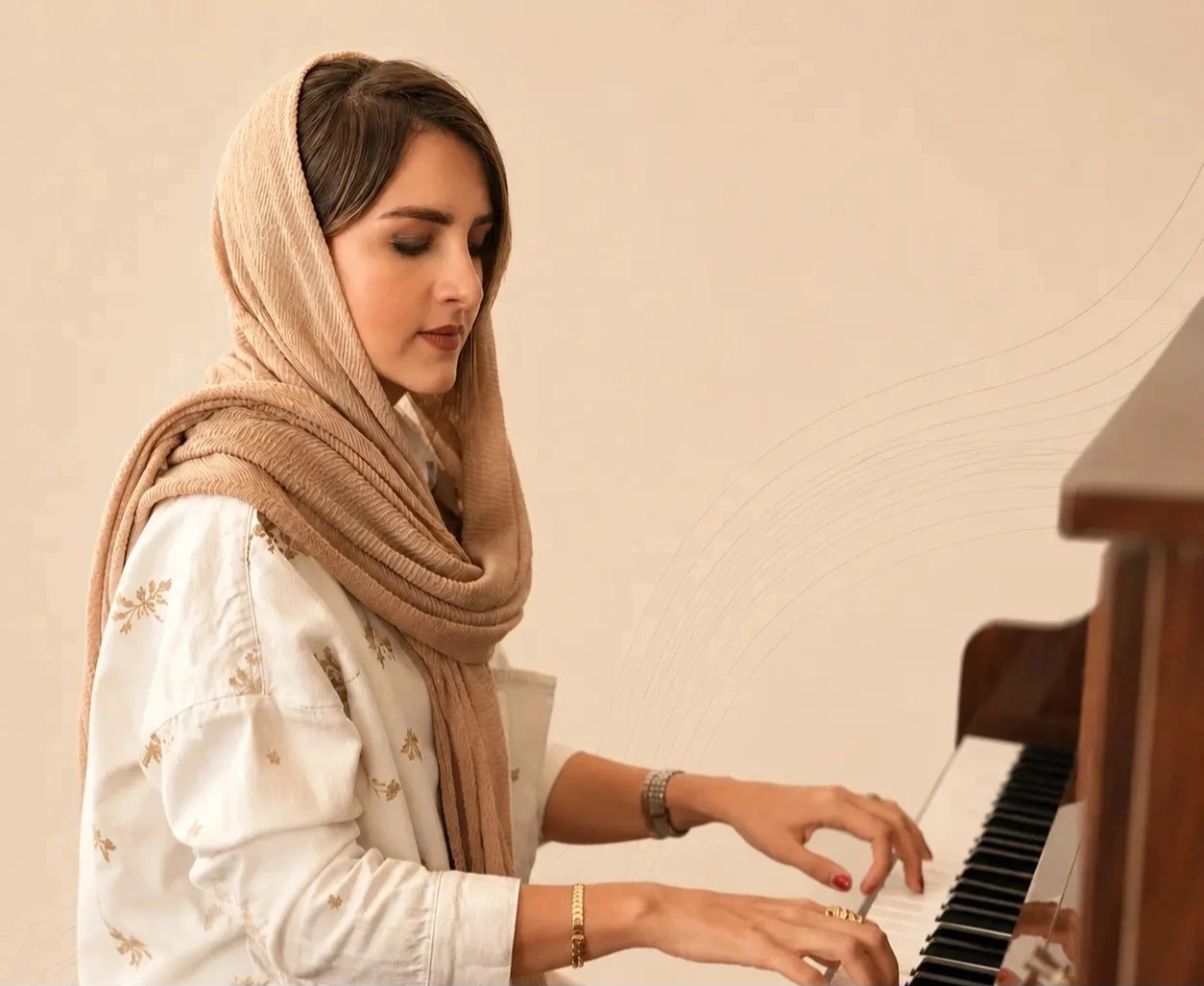 سارا آبی